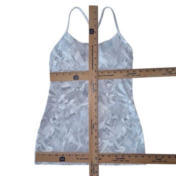 Lululemon Power Pose Tank Light Support For A/B Cup Jasmine White Multi /Alpine - Picture 14 of 14
